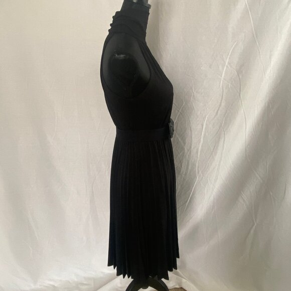 Gorgeous Black Halter Dress with Accordion Pleats – Size 4 – Soft & Elegant - Picture 13 of 16